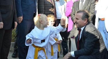 Gençlik ve Spor Bakanı Dr. Osman Aşkın Bak: Tüm çocuk ve gençlerimizi GSB Yaz Okullarımıza davet ediyorum