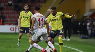 Fenerbahçe, Kayseri'de kazandı! 2 yıldızı kırmızı kart gördü