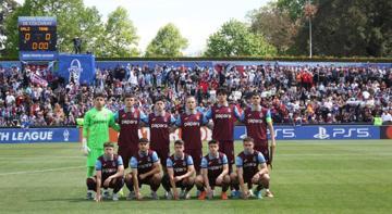 Canınız sağ olsun! Trabzonspor'un gençleri finalde Barcelona'ya kaybetti