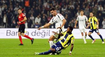 Fenerbahçe, Beşiktaş'a kaybetti! Şampiyonluk yarışında işini mucizelere bıraktı