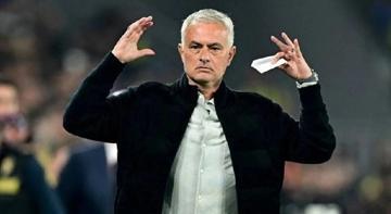 Mourinho Galatasaray'ı şampiyon ilan etti! '4 maçta 12 puan alsak da...'
