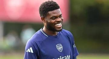 Süper Lig devi Arsenal'in yıldızını getiriyor!