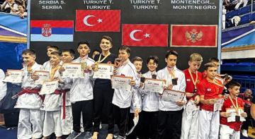 Balkan Çocuklar Karate Şampiyonası'nda Milli takım 55 madalya kazandı