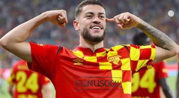 Romulo'ya talip oldular! Dünyaca ünlü golcünün yerini dolduracak