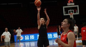 FIBA 2025 Kadınlar Avrupa Şampiyonası'nda mücadele edecek 12 kişilik kadro belli oldu