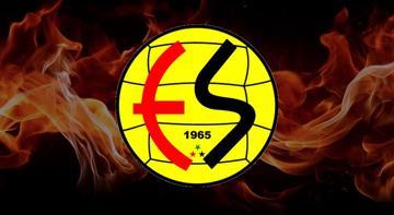 Eskişehirspor'da transferler peş peşe! Sağ bek tamam, kaleci, orta saha ve forvet imzaya geliyor