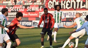 Vanspor FK evinde Serikspor'a tek golle mağlup oldu