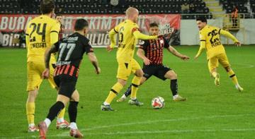 Çorum FK-İstanbulspor maçında gol düellosu! 3 puan konuk takımın