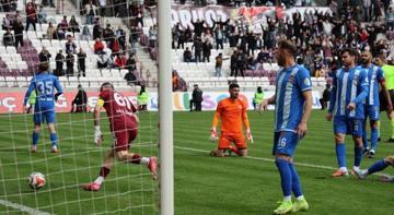 Elazığspor-Kepezspor mücadelesinde 4 gol vardı