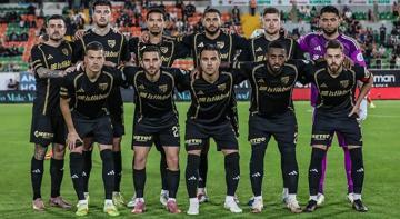 Kayserispor'da deprem! Takımın yarısı ayrılık kararı aldı