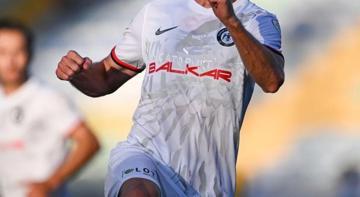 Çorum FK'yı Süper Lig'e çıkardı, kendi 1. Lig takımına transfer oldu