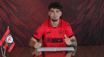 Çorum FK'dan sol bek transferi! 4+1 yıllık sözleşme imzaladı