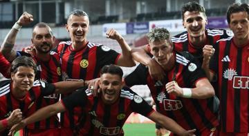 Eskişehirspor ilk maçında dağıttı! 10 kişi oynadı, 4 gol attı