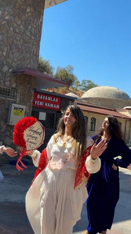 Konyada Osmanlı geleneği yeniden canlanıyor: Gelin hamamı eğlencesi geri döndü