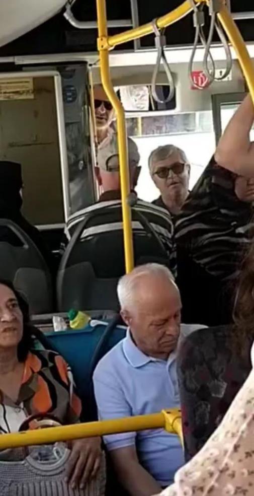 Bursada halk otobüsünde engelli yolcuya şok eden davranış: O anlar kamerada