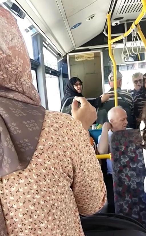 Bursada halk otobüsünde engelli yolcuya şok eden davranış: O anlar kamerada