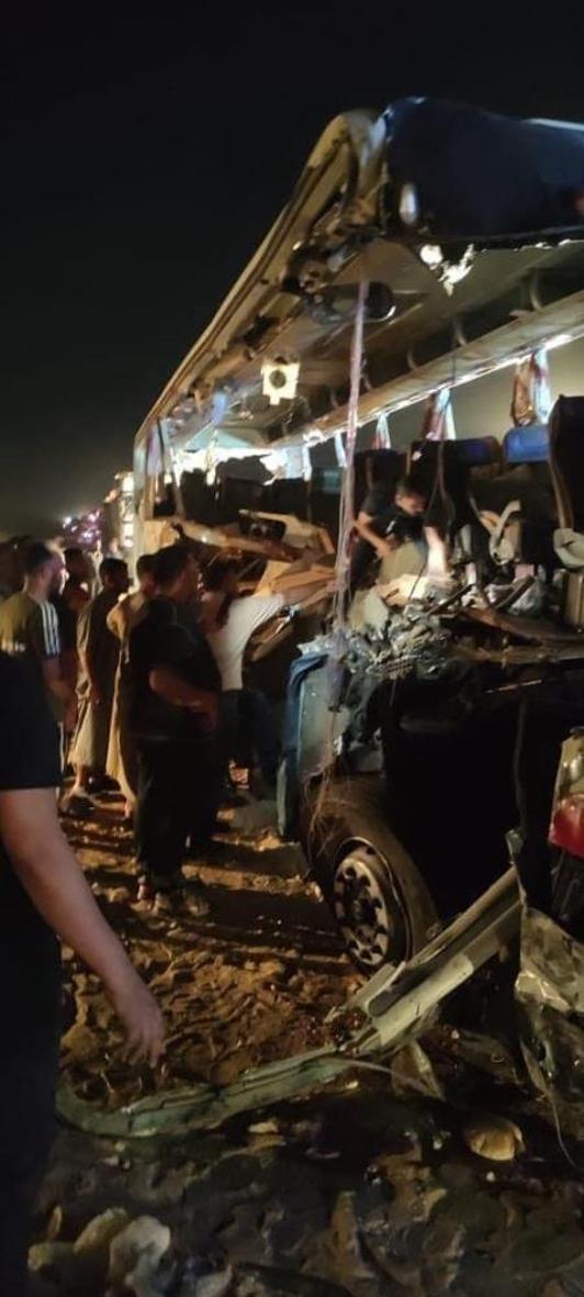 Mısırda yolcu otobüsü faciası 14 ölü, 25 yaralı