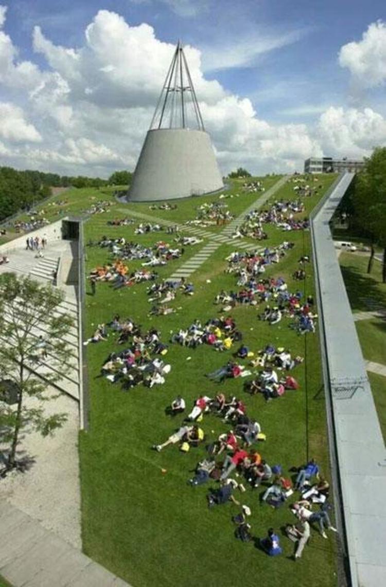TU Delft Library - Hollanda