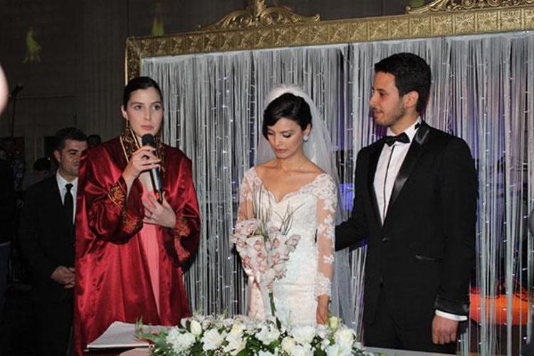 Hazal Filiz Küçükköse eşini bakın kimle aldattı