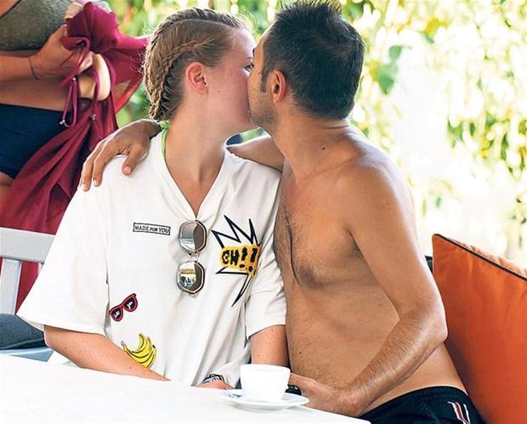 Chloeden ateşli pozlar Nefes kesti...