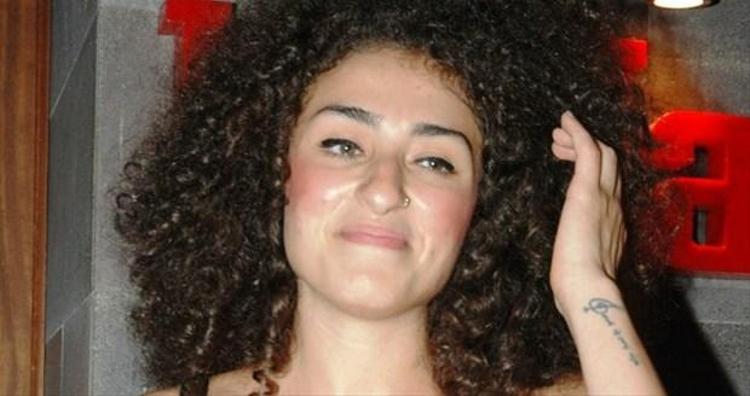 Tatlısesin kızını gören gözlerini kapattı