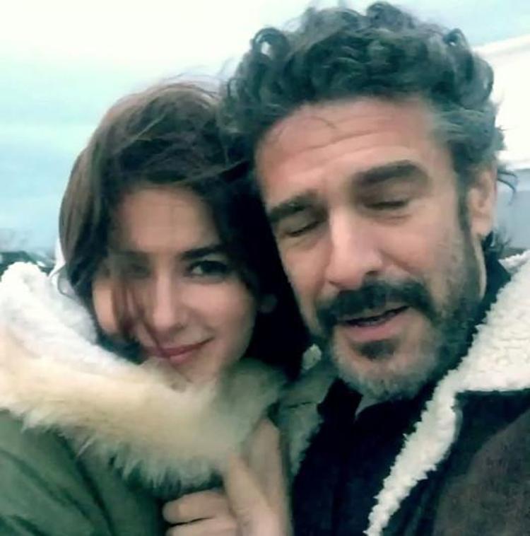 Nesrin Cavadzade: Bale hocam sırtımda...