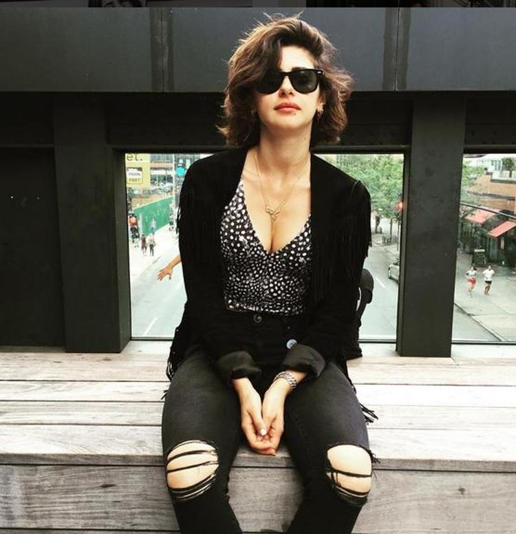 Nesrin Cavadzade: Bale hocam sırtımda...