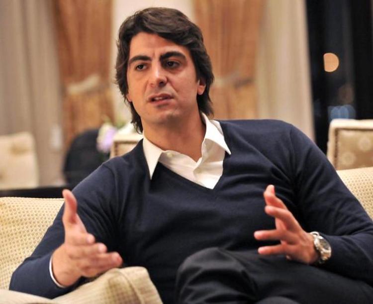 Bomba iddia Boşanmayı Meryem Uzerli ile kutladı...