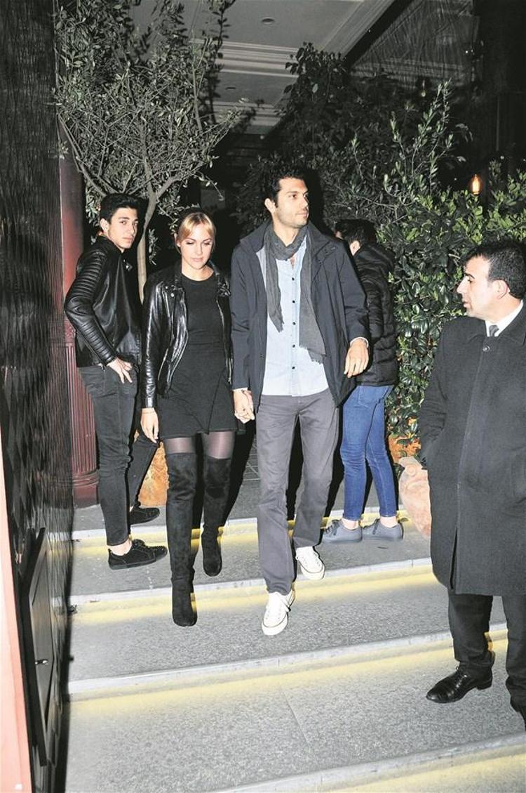 Bomba iddia Boşanmayı Meryem Uzerli ile kutladı...