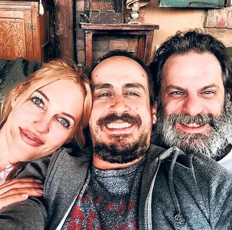 Bomba iddia Boşanmayı Meryem Uzerli ile kutladı...