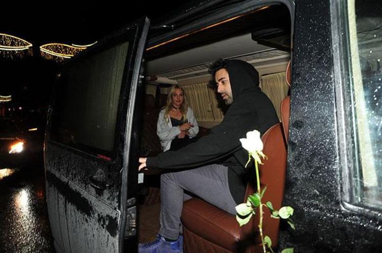 Bomba iddia Boşanmayı Meryem Uzerli ile kutladı...