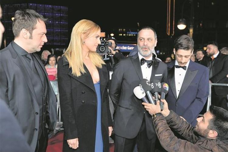 Bomba iddia Boşanmayı Meryem Uzerli ile kutladı...
