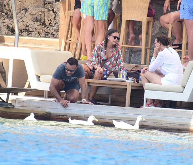 Emina Sandal paylaştı, sosyal medya yıkıldı