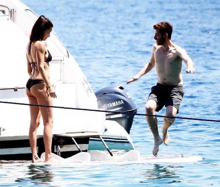 Ortaya çıktı Survivorın o yarışmacısı ile Adriana Lima...