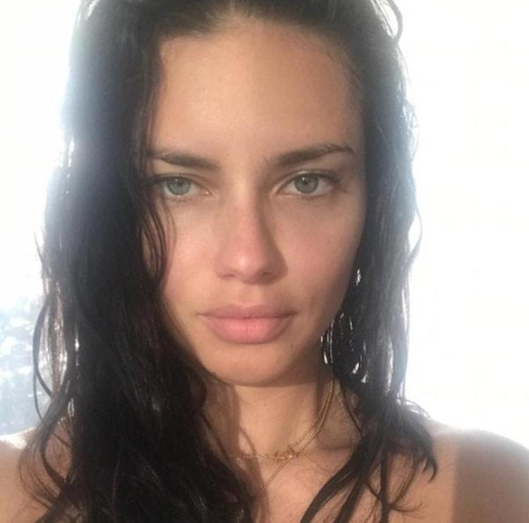 Ortaya çıktı Survivorın o yarışmacısı ile Adriana Lima...
