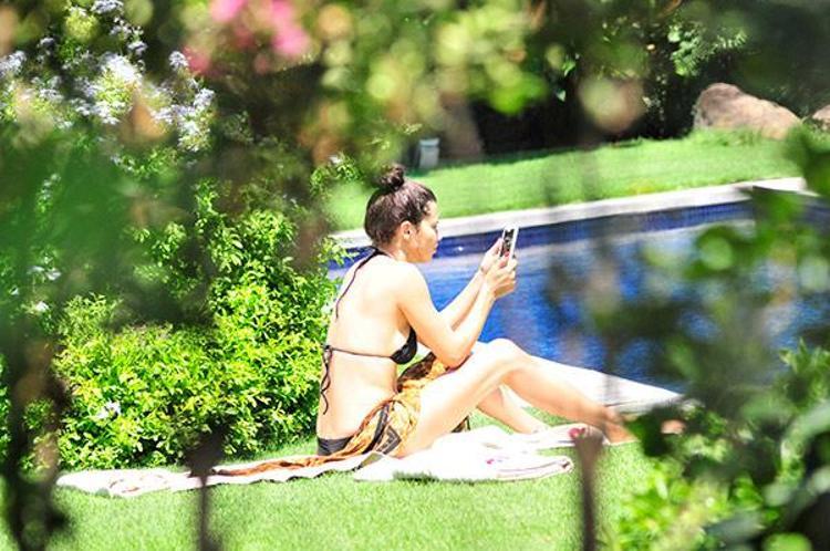Ortaya çıktı Survivorın o yarışmacısı ile Adriana Lima...