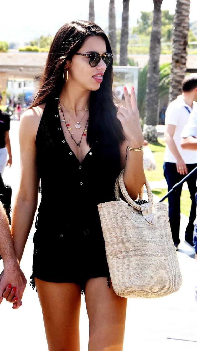 Ortaya çıktı Survivorın o yarışmacısı ile Adriana Lima...