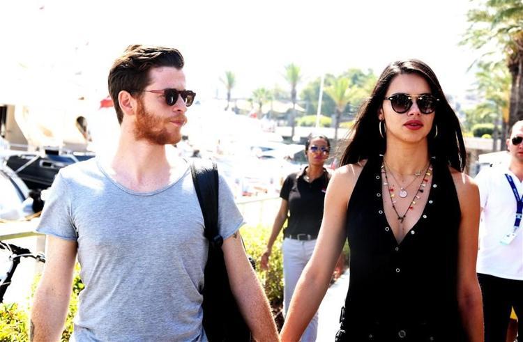 Ortaya çıktı Survivorın o yarışmacısı ile Adriana Lima...