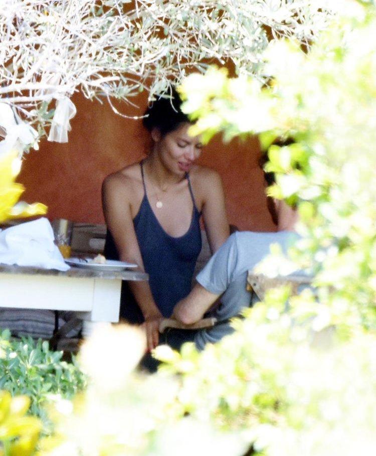 Ortaya çıktı Survivorın o yarışmacısı ile Adriana Lima...