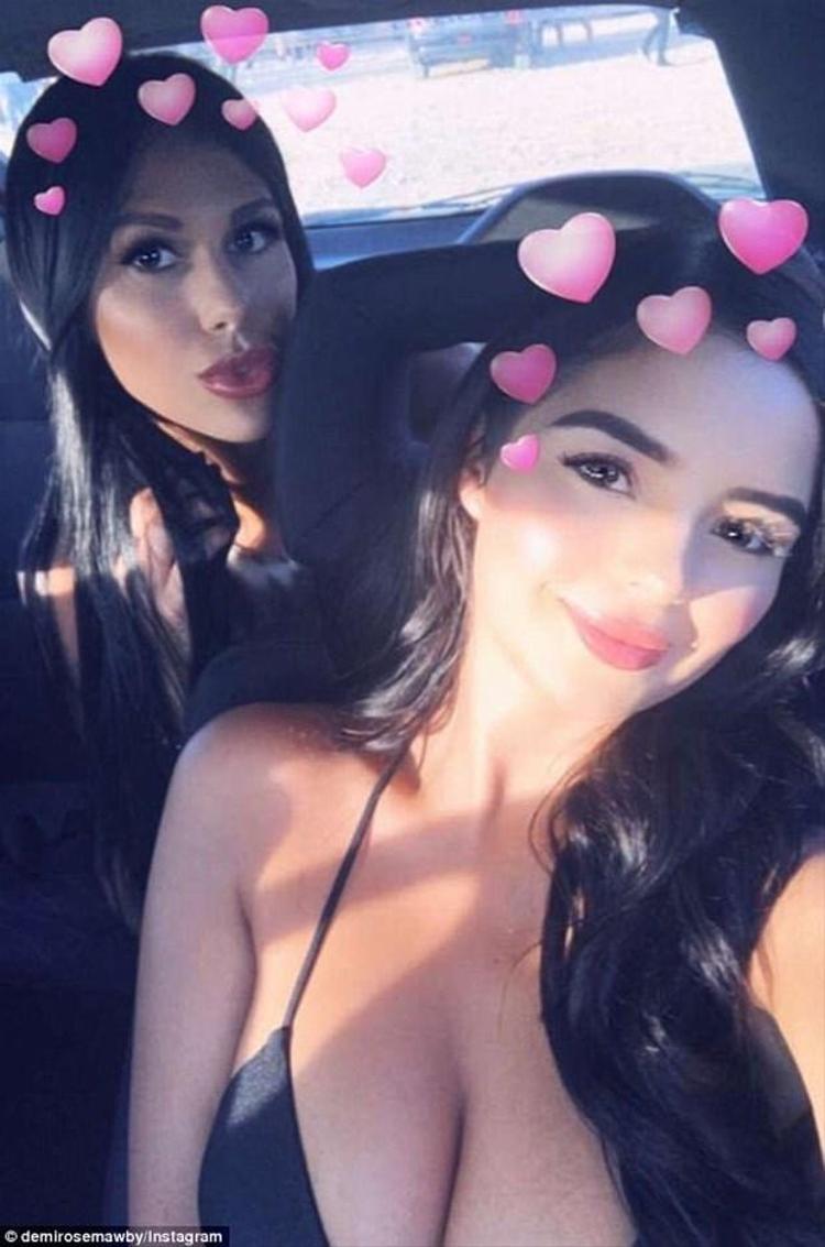 Seksi manken komşuda ortaya çıktı