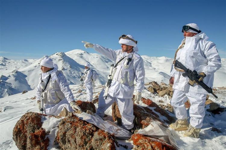 Karla kaplı dağlarda PKKya dondurucu darbe