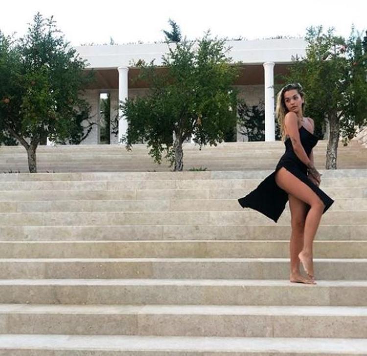 Rita Oradan Twerk şov