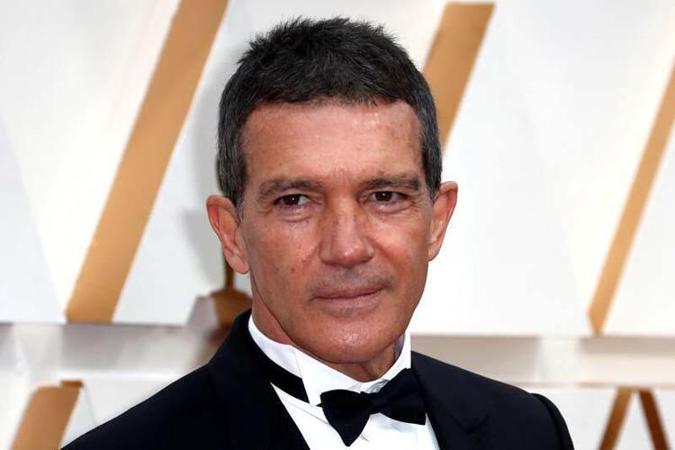 Antonio Banderas: Corona virüse yakalandım