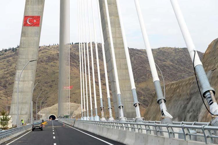 Cumhurbaşkanı Erdoğan sembol olacak dedi Tek pilon detayı...