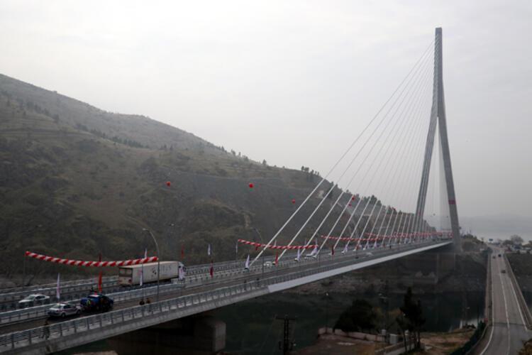 Cumhurbaşkanı Erdoğan sembol olacak dedi Tek pilon detayı...