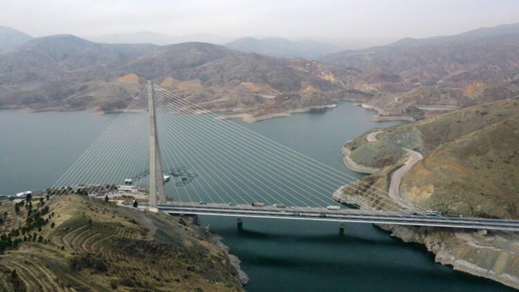 Cumhurbaşkanı Erdoğan sembol olacak dedi Tek pilon detayı...