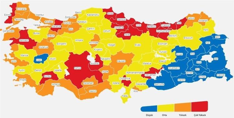 Hafta içi ve hafta sonu sokağa çıkma yasağı ile ilgili yeni karar İşte o 37 il...
