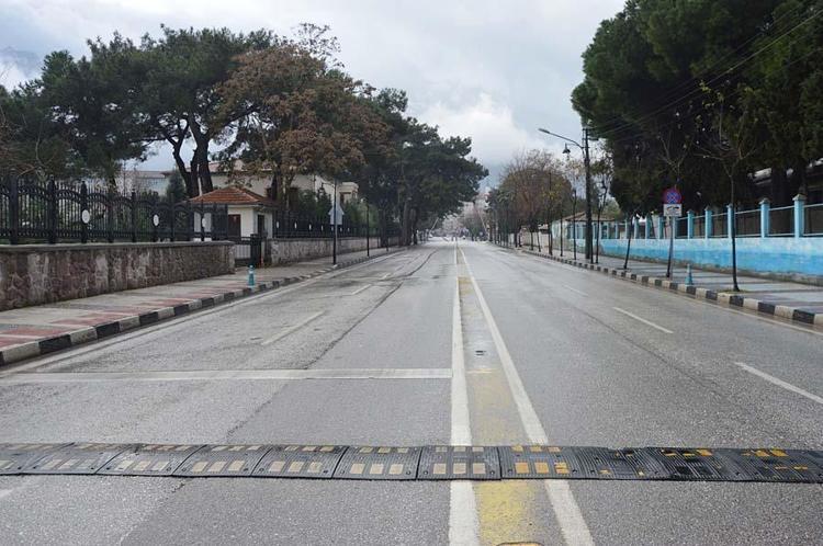 Hafta içi ve hafta sonu sokağa çıkma yasağı ile ilgili yeni karar İşte o 37 il...