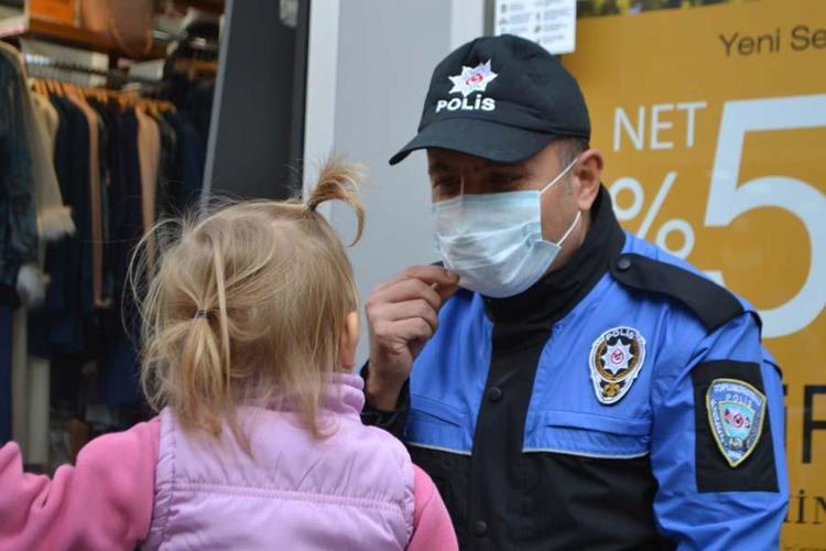 Hafta içi ve hafta sonu sokağa çıkma yasağı ile ilgili yeni karar İşte o 37 il...