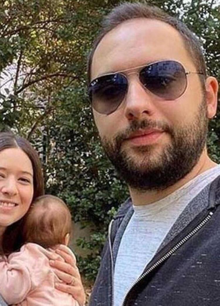 Acun Ilıcalının kızı Banu Ilıcalıdan mutluluk pozu